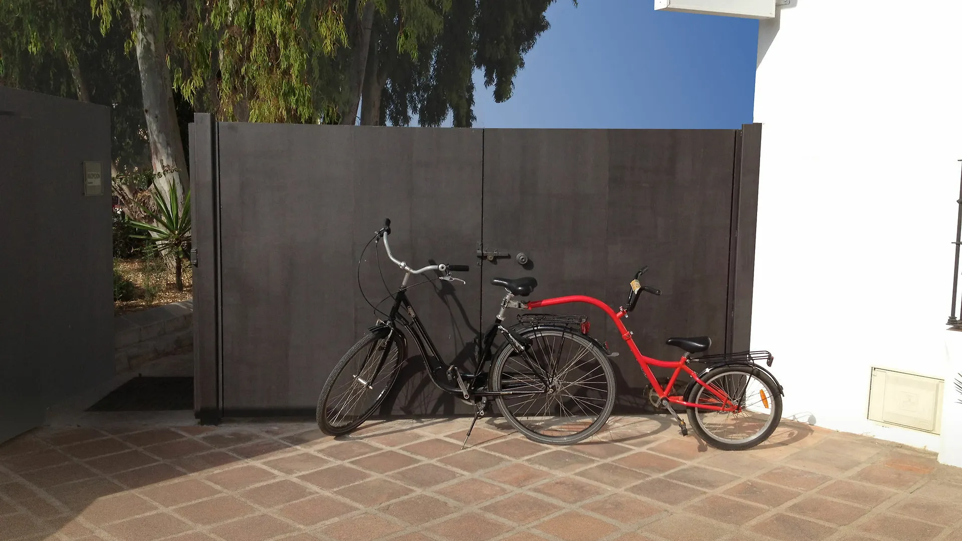 Apartamentos Turisticos La Mundial Malaga Spain