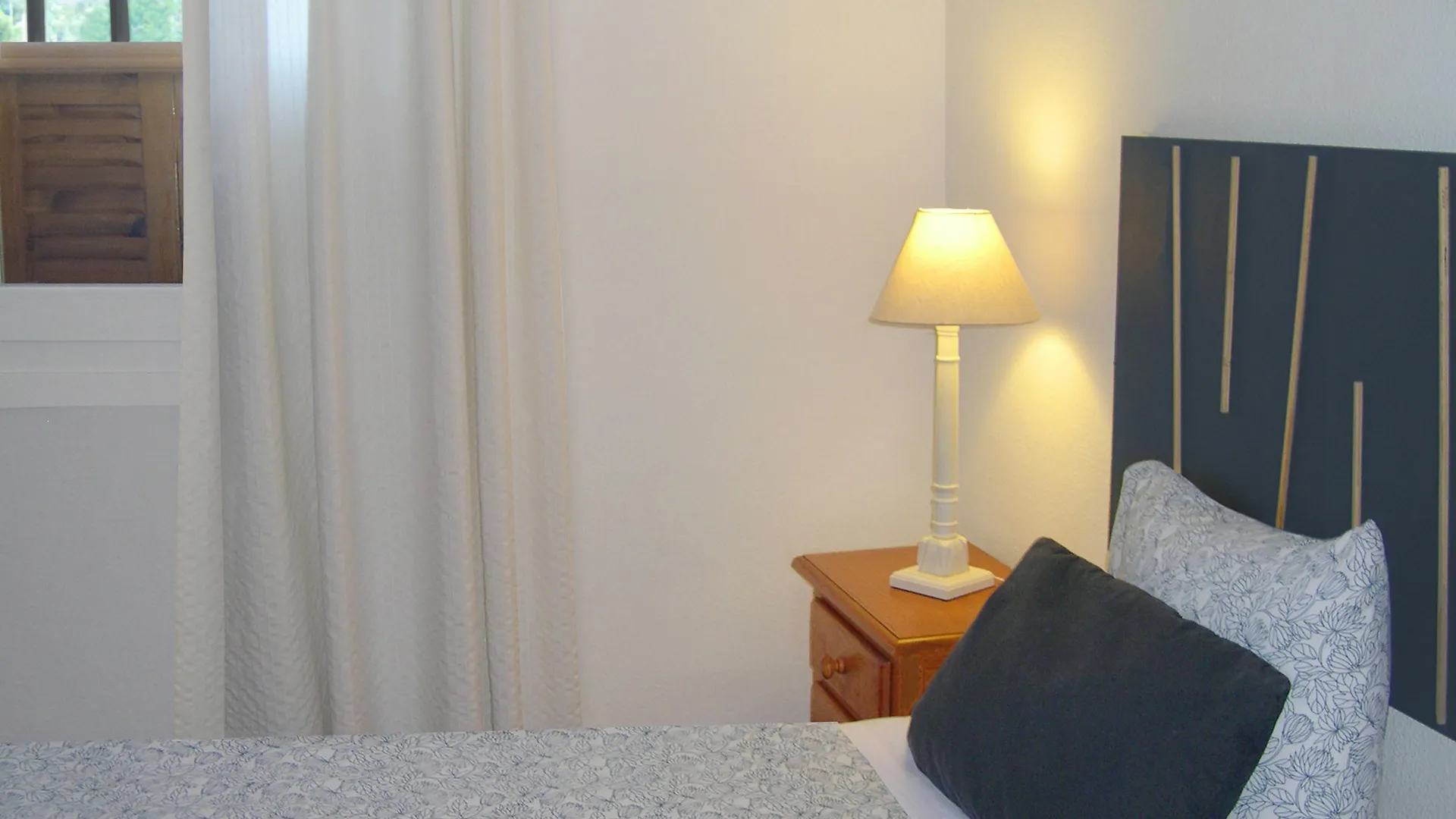 מאלגה Apartamentos Turisticos La Mundial 0*,
