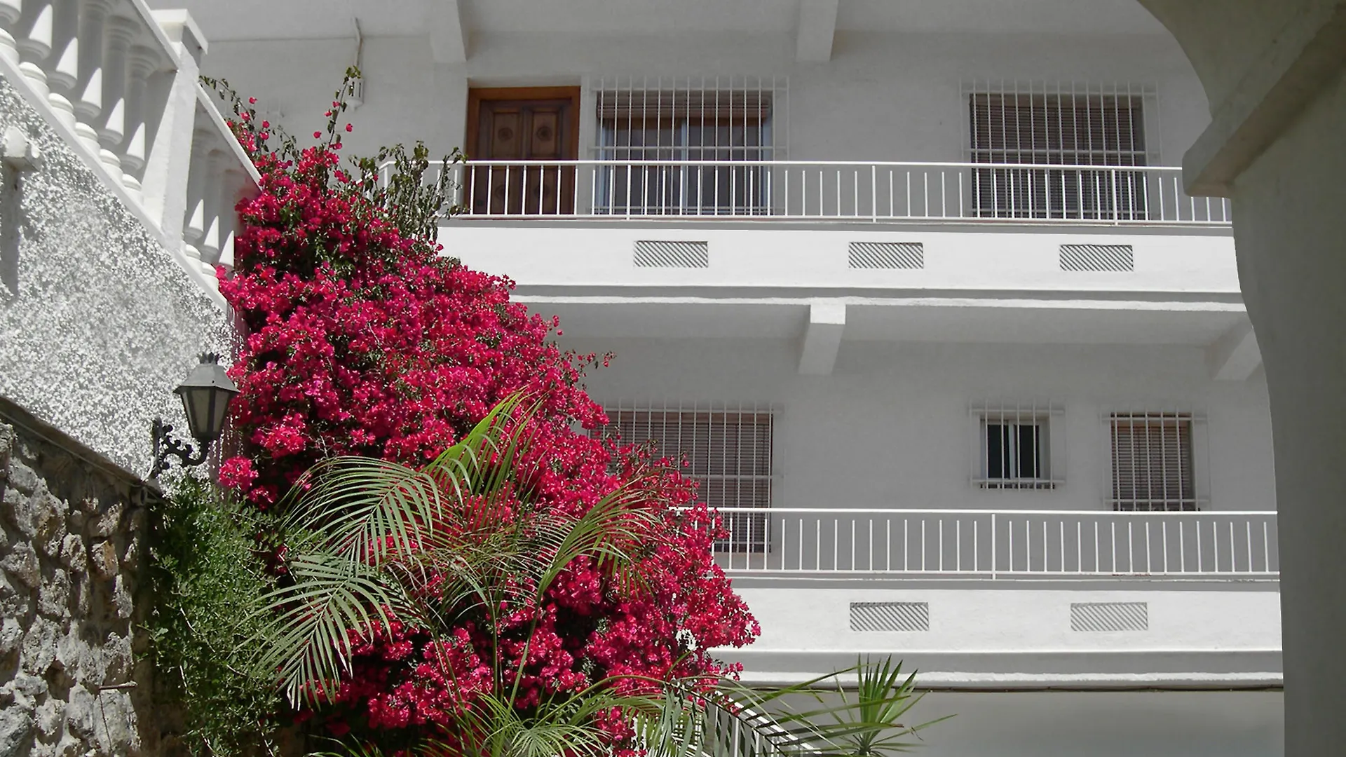 Apartamentos Turisticos La Mundial Malaga Spain
