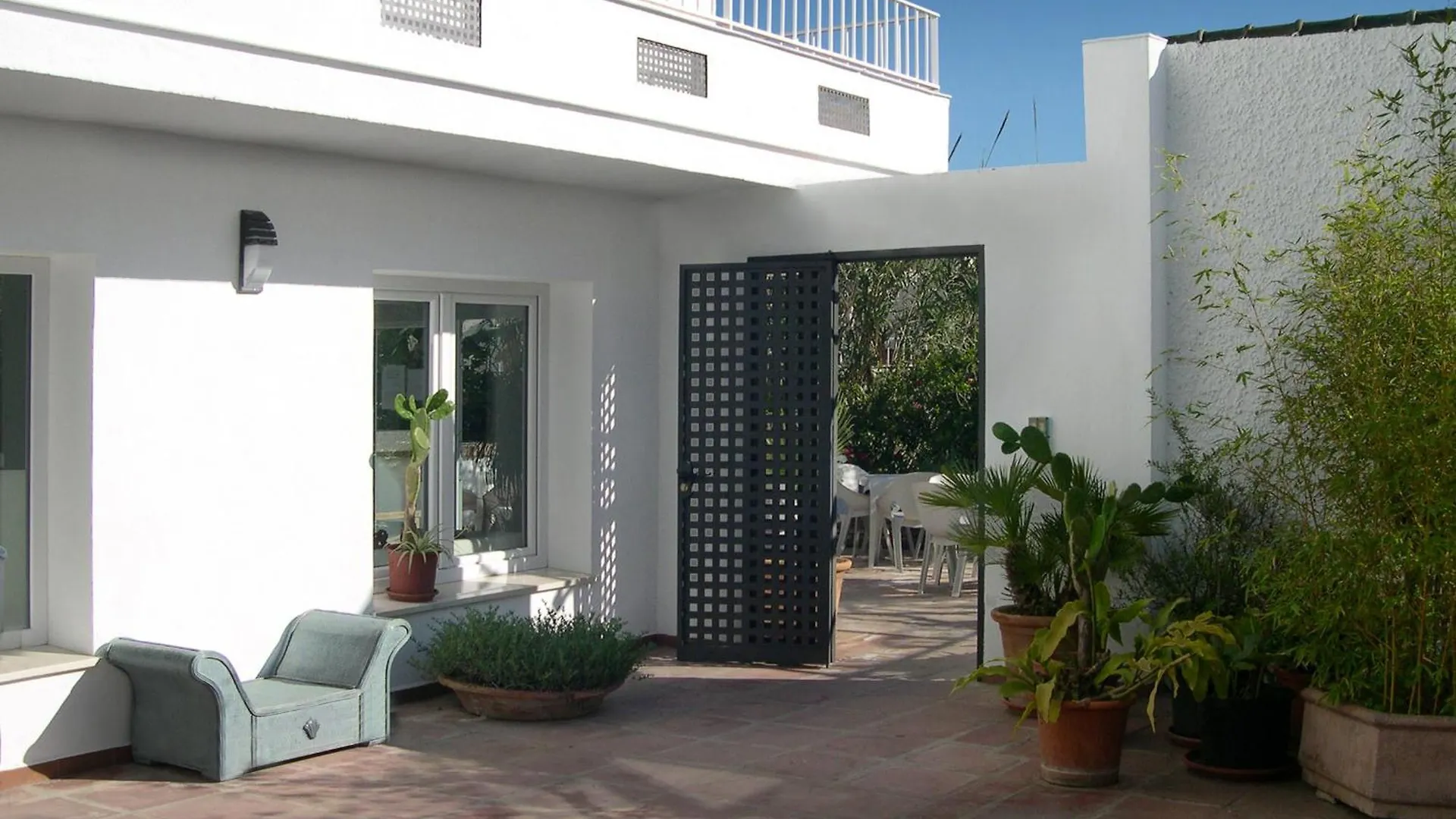 Apartamentos Turisticos La Mundial Malaga 0*,  Spain