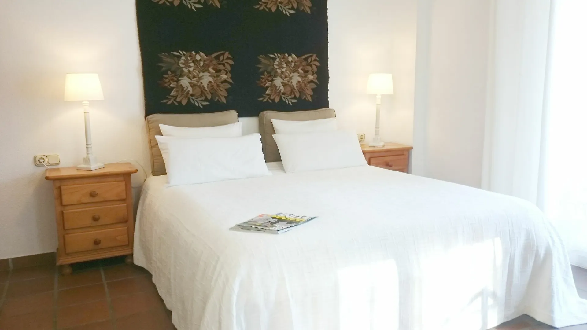 Apartamentos Turisticos La Mundial Málaga 0*,